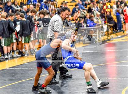 Thumbnail 2 in Shawnee Mission West Invitational photogallery.