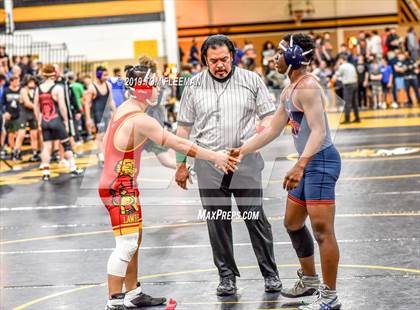 Thumbnail 3 in Shawnee Mission West Invitational photogallery.