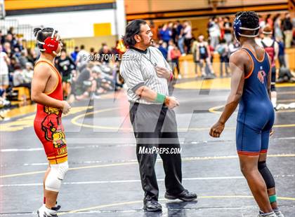 Thumbnail 2 in Shawnee Mission West Invitational photogallery.