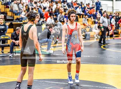 Thumbnail 3 in Shawnee Mission West Invitational photogallery.