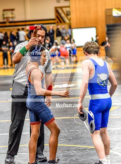 Thumbnail 1 in Shawnee Mission West Invitational photogallery.