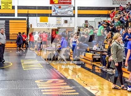 Thumbnail 2 in Shawnee Mission West Invitational photogallery.