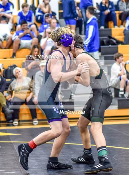 Thumbnail 3 in Shawnee Mission West Invitational photogallery.