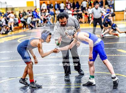 Thumbnail 1 in Shawnee Mission West Invitational photogallery.