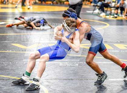 Thumbnail 2 in Shawnee Mission West Invitational photogallery.