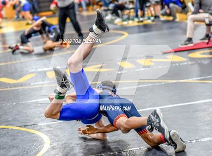 Thumbnail 1 in Shawnee Mission West Invitational photogallery.
