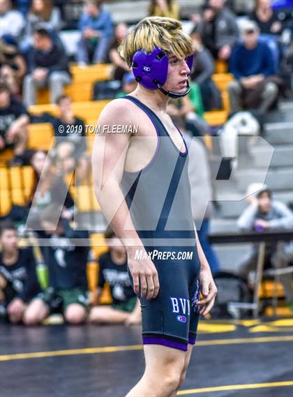Thumbnail 1 in Shawnee Mission West Invitational photogallery.