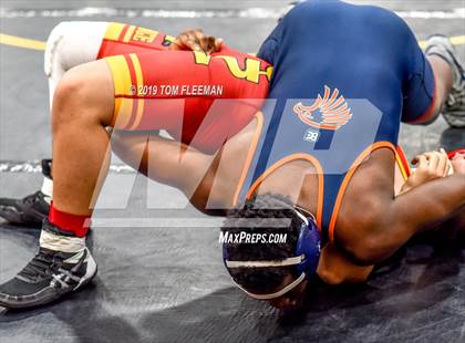 Thumbnail 3 in Shawnee Mission West Invitational photogallery.