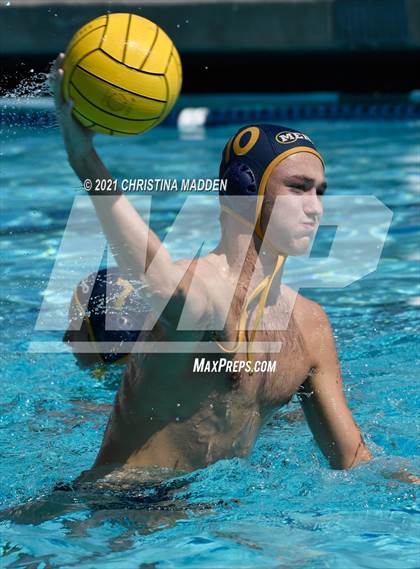 Thumbnail 2 in Los Osos vs. Menlo School photogallery.