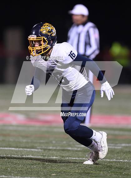 Thumbnail 2 in Olmsted Falls @ Wadsworth (OHSAA D2 Regional Quarterfinal) photogallery.
