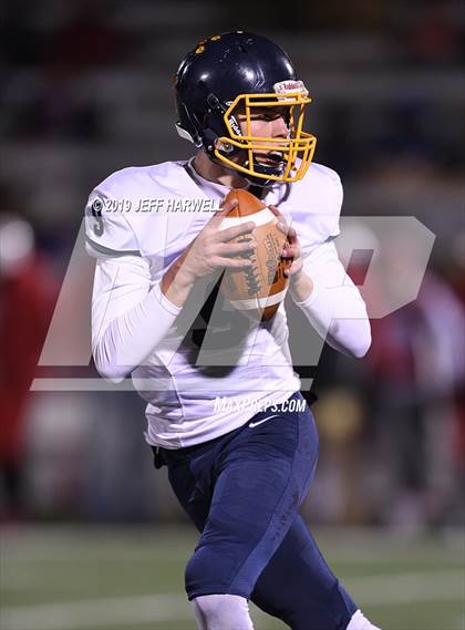 Thumbnail 1 in Olmsted Falls @ Wadsworth (OHSAA D2 Regional Quarterfinal) photogallery.