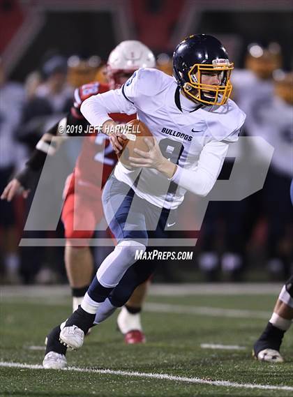 Thumbnail 3 in Olmsted Falls @ Wadsworth (OHSAA D2 Regional Quarterfinal) photogallery.