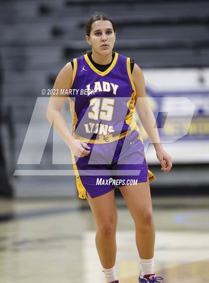 Thumbnail 3 in Lyon County vs Strafford (Norm Stewart Classic) photogallery.