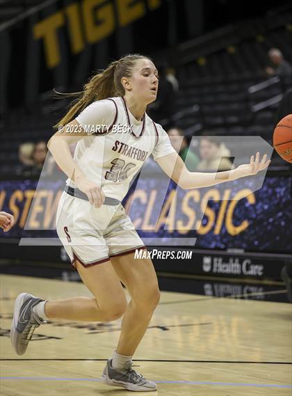 Thumbnail 2 in Lyon County vs Strafford (Norm Stewart Classic) photogallery.