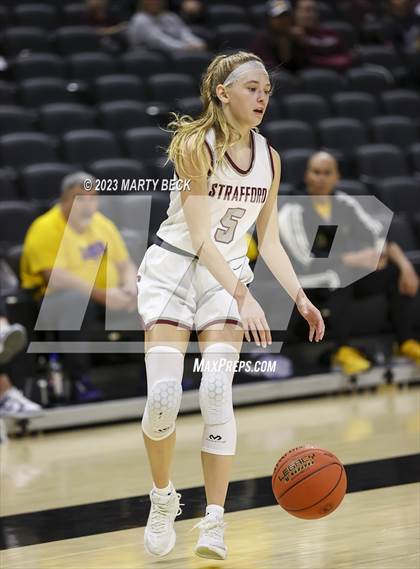 Thumbnail 3 in Lyon County vs Strafford (Norm Stewart Classic) photogallery.