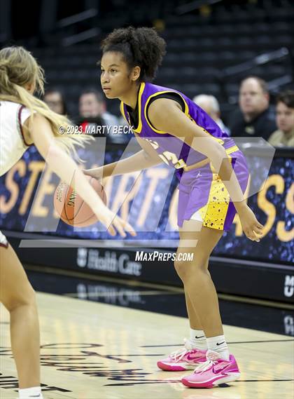 Thumbnail 2 in Lyon County vs Strafford (Norm Stewart Classic) photogallery.