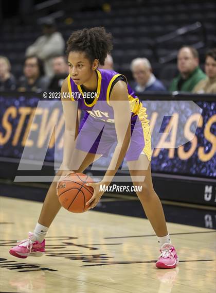 Thumbnail 3 in Lyon County vs Strafford (Norm Stewart Classic) photogallery.