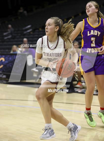 Thumbnail 2 in Lyon County vs Strafford (Norm Stewart Classic) photogallery.