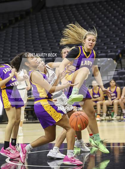 Thumbnail 3 in Lyon County vs Strafford (Norm Stewart Classic) photogallery.