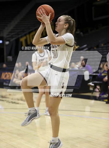 Thumbnail 1 in Lyon County vs Strafford (Norm Stewart Classic) photogallery.
