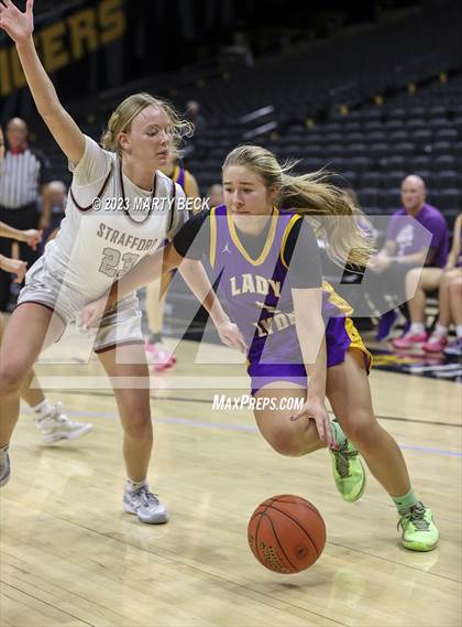 Thumbnail 1 in Lyon County vs Strafford (Norm Stewart Classic) photogallery.