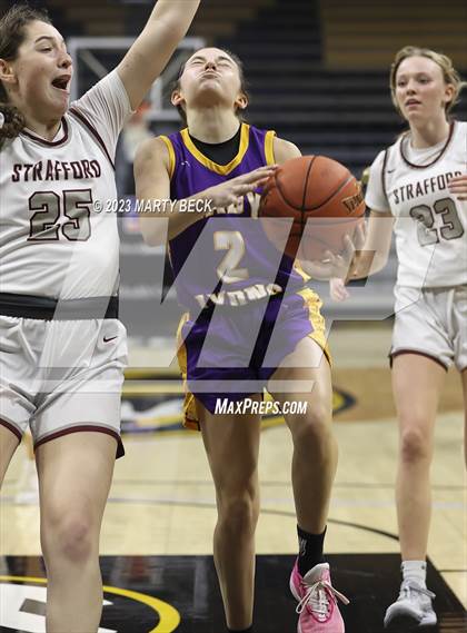 Thumbnail 2 in Lyon County vs Strafford (Norm Stewart Classic) photogallery.