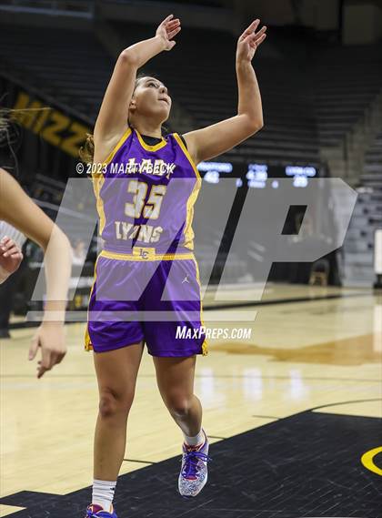 Thumbnail 1 in Lyon County vs Strafford (Norm Stewart Classic) photogallery.