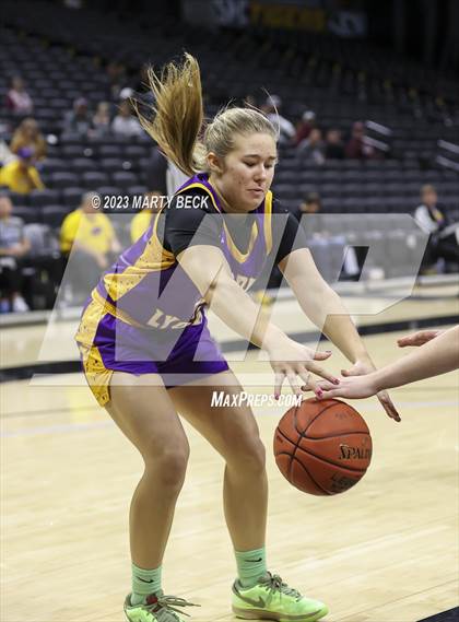 Thumbnail 3 in Lyon County vs Strafford (Norm Stewart Classic) photogallery.
