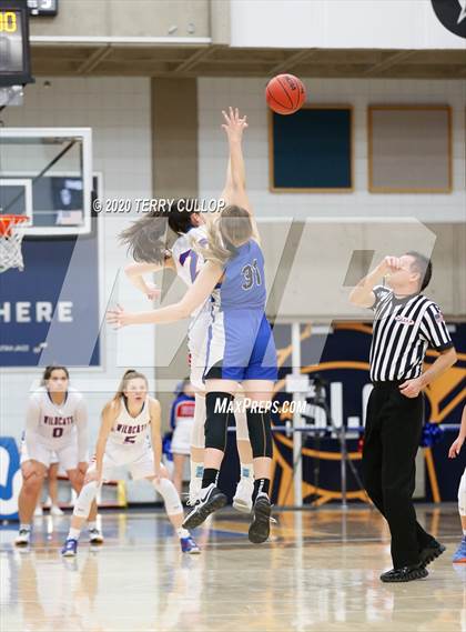Thumbnail 1 in Carbon vs. Richfield (UHSAA 3A Quarterfinal) photogallery.