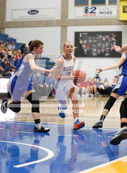 Thumbnail 2 in Carbon vs. Richfield (UHSAA 3A Quarterfinal) photogallery.