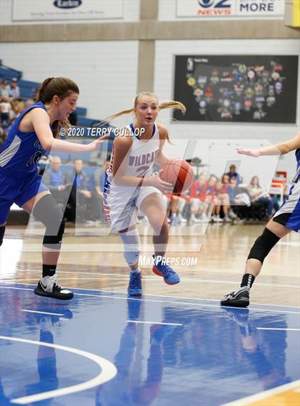 Thumbnail 1 in Carbon vs. Richfield (UHSAA 3A Quarterfinal) photogallery.
