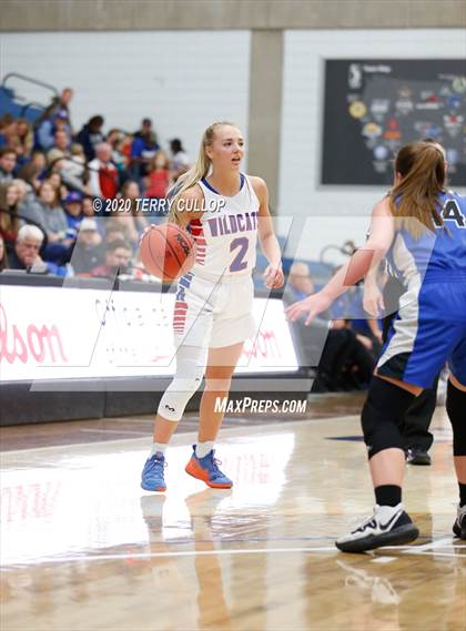 Thumbnail 2 in Carbon vs. Richfield (UHSAA 3A Quarterfinal) photogallery.