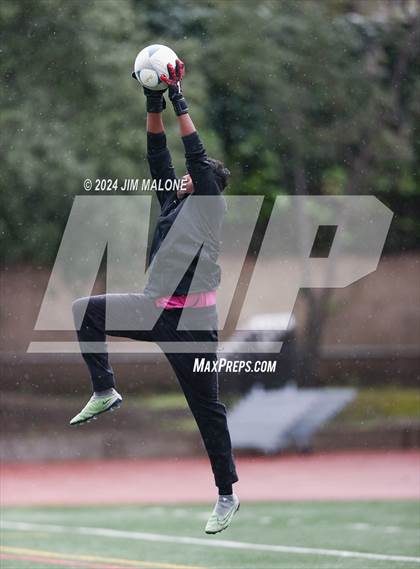 Thumbnail 1 in Saint Francis @ Archbishop Mitty (CIFState NorCal D1 Championship) photogallery.