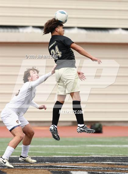 Thumbnail 1 in Saint Francis @ Archbishop Mitty (CIFState NorCal D1 Championship) photogallery.