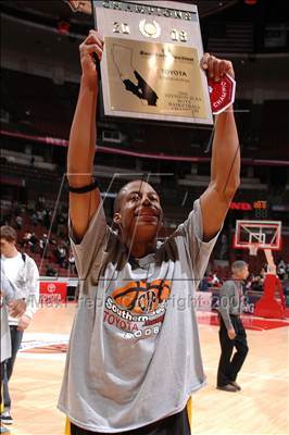 Thumbnail 3 in Colony vs. Bishop Montgomery (CIF SS DII-AA Final) photogallery.