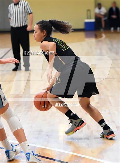 Thumbnail 2 in Canyon vs. Corvallis (Nike Tournament of Champions) photogallery.