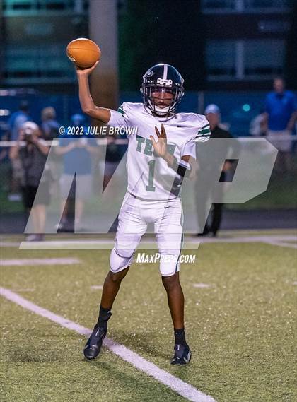 Thumbnail 3 in Indianapolis Arsenal Technical @ Indianapolis Bishop Chatard photogallery.