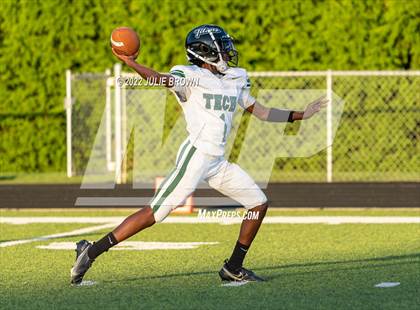 Thumbnail 2 in Indianapolis Arsenal Technical @ Indianapolis Bishop Chatard photogallery.