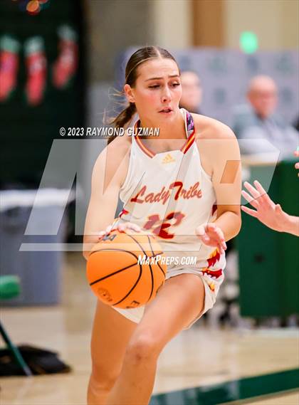 Thumbnail 3 in Tulare Union vs. Reedley photogallery.