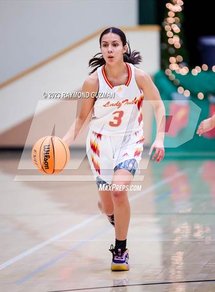 Thumbnail 3 in Tulare Union vs. Reedley photogallery.