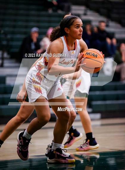 Thumbnail 1 in Tulare Union vs. Reedley photogallery.