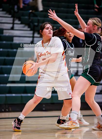 Thumbnail 1 in Tulare Union vs. Reedley photogallery.