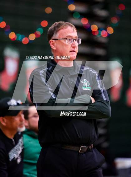 Thumbnail 2 in Tulare Union vs. Reedley photogallery.