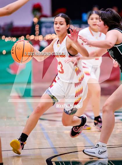 Thumbnail 3 in Tulare Union vs. Reedley photogallery.