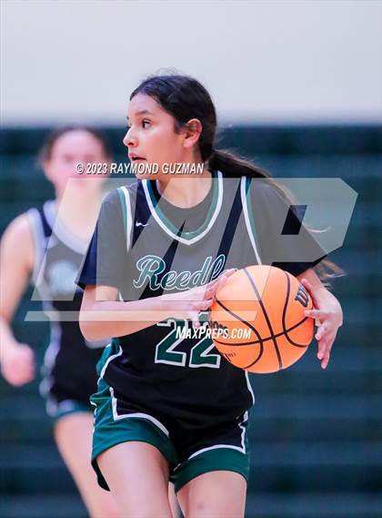 Thumbnail 2 in Tulare Union vs. Reedley photogallery.