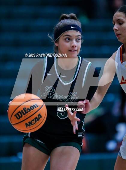 Thumbnail 3 in Tulare Union vs. Reedley photogallery.