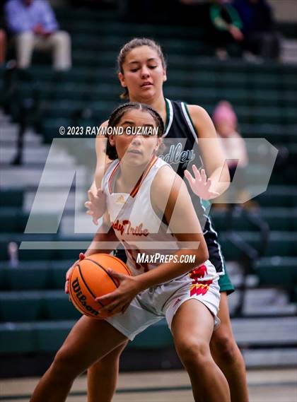 Thumbnail 2 in Tulare Union vs. Reedley photogallery.