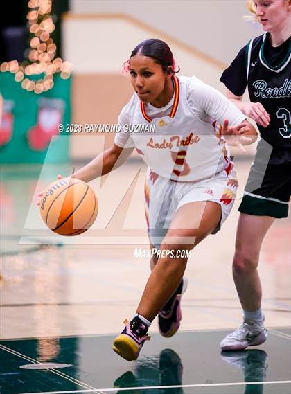 Thumbnail 3 in Tulare Union vs. Reedley photogallery.