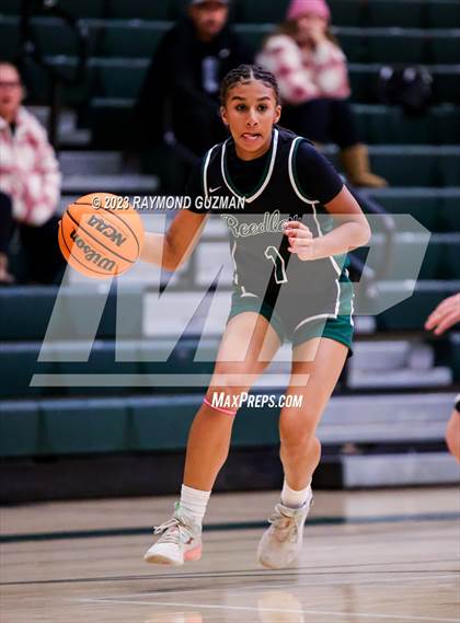 Thumbnail 3 in Tulare Union vs. Reedley photogallery.