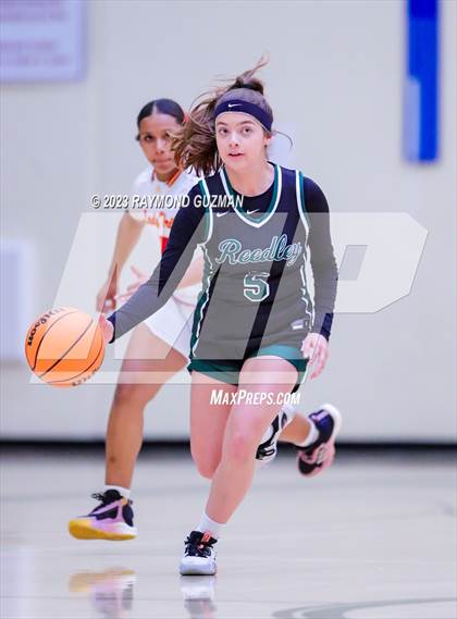 Thumbnail 1 in Tulare Union vs. Reedley photogallery.